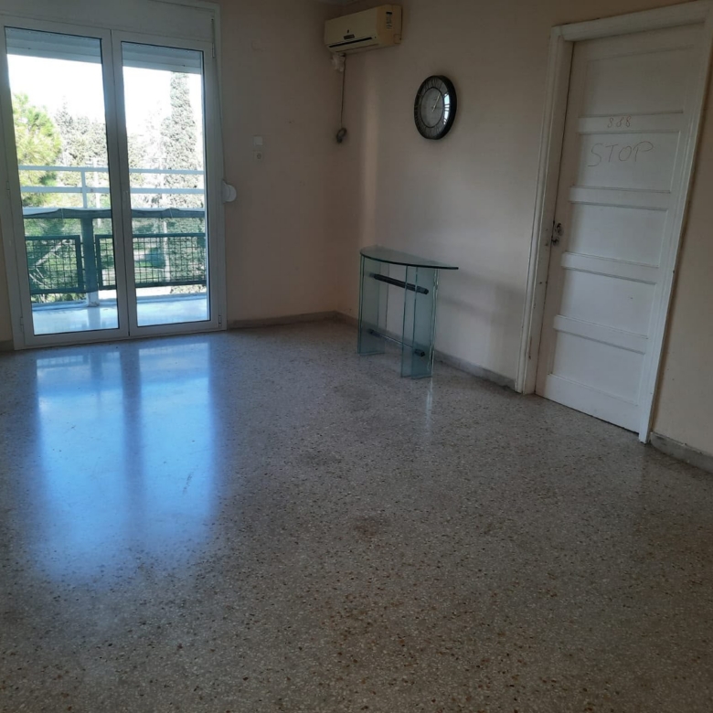 3rd floor apartment at Kaisariani