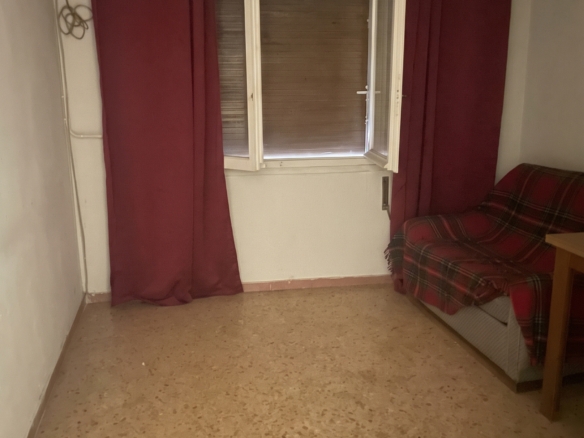 38sqm Apartment in Piraeus close to marina Zeas