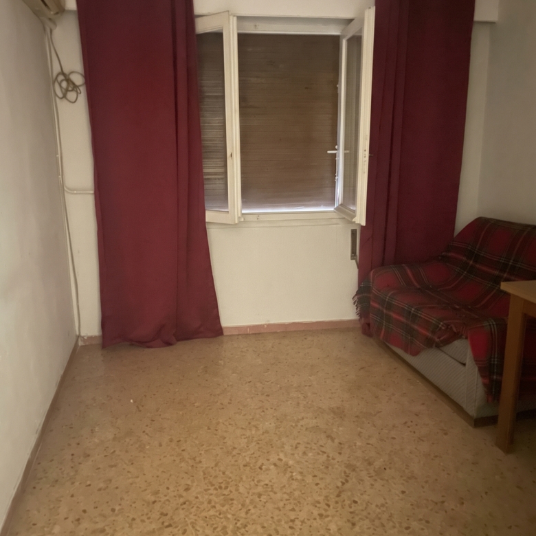 38sqm Apartment in Piraeus close to marina Zeas